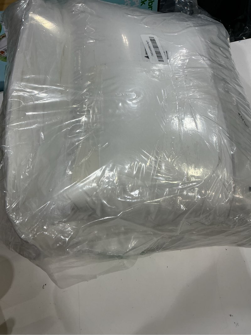Condition photo showing Good Condition for oubonun 20"x20" pillow inserts (set of 4) - 100% cotton cover, square throw pillow inserts for couch, sofa, bed - decorative 20 inch white pillow inserts 20x20 inch (pack of 4)