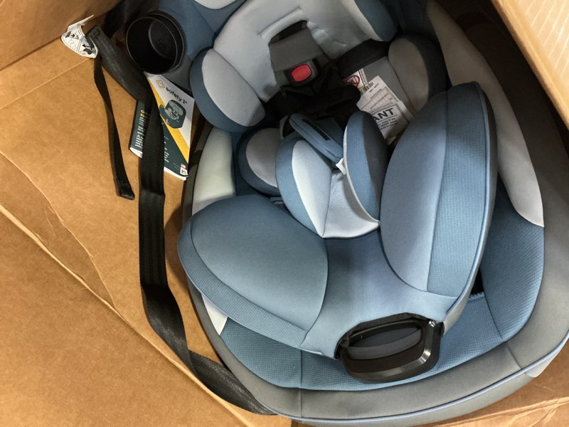 Condition photo showing Good Condition for safety 1st grow and go all-in-one slim convertible car seat, rear facing, 5-40 lbs, forward facing (30–65 lbs), high back booster seat 40-100 pounds, alaskan blue alaskan blue original