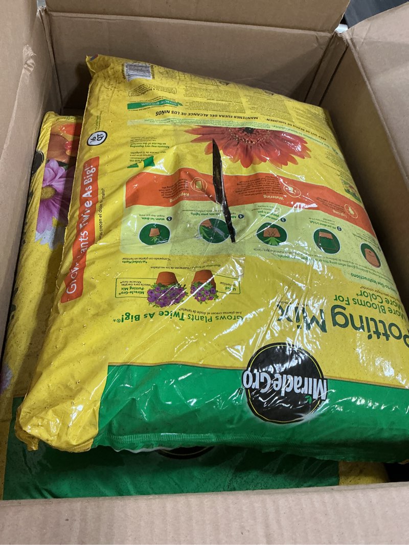 Condition photo showing Good Condition for miracle-gro potting mix - for container plants, flowers, vegetables, shrubs, annuals, perennials, potting soil mix, feeds up to 6 months, 16 qt. (2-pack) 0.53 cu. ft. 16 qt