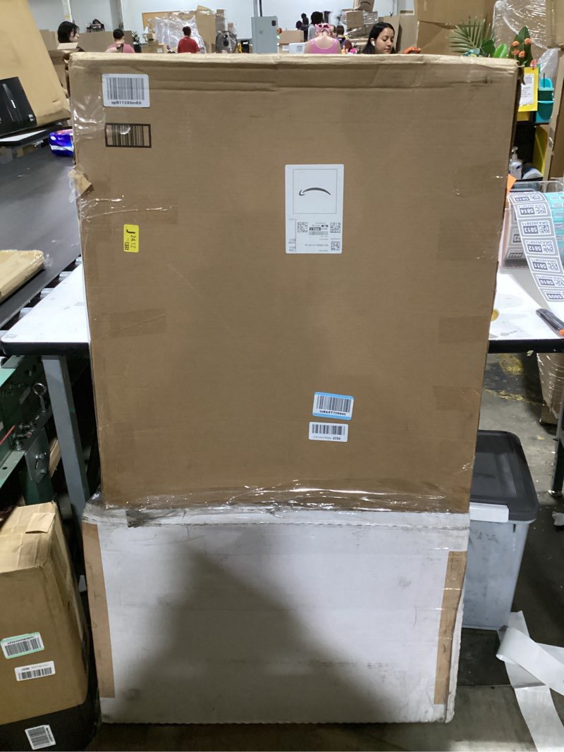 Condition photo showing Good Condition for lumizone extra tall cat gate 55.12" high pressure mounted 26.18"-29.91" extra wide 1.37" gap no dril