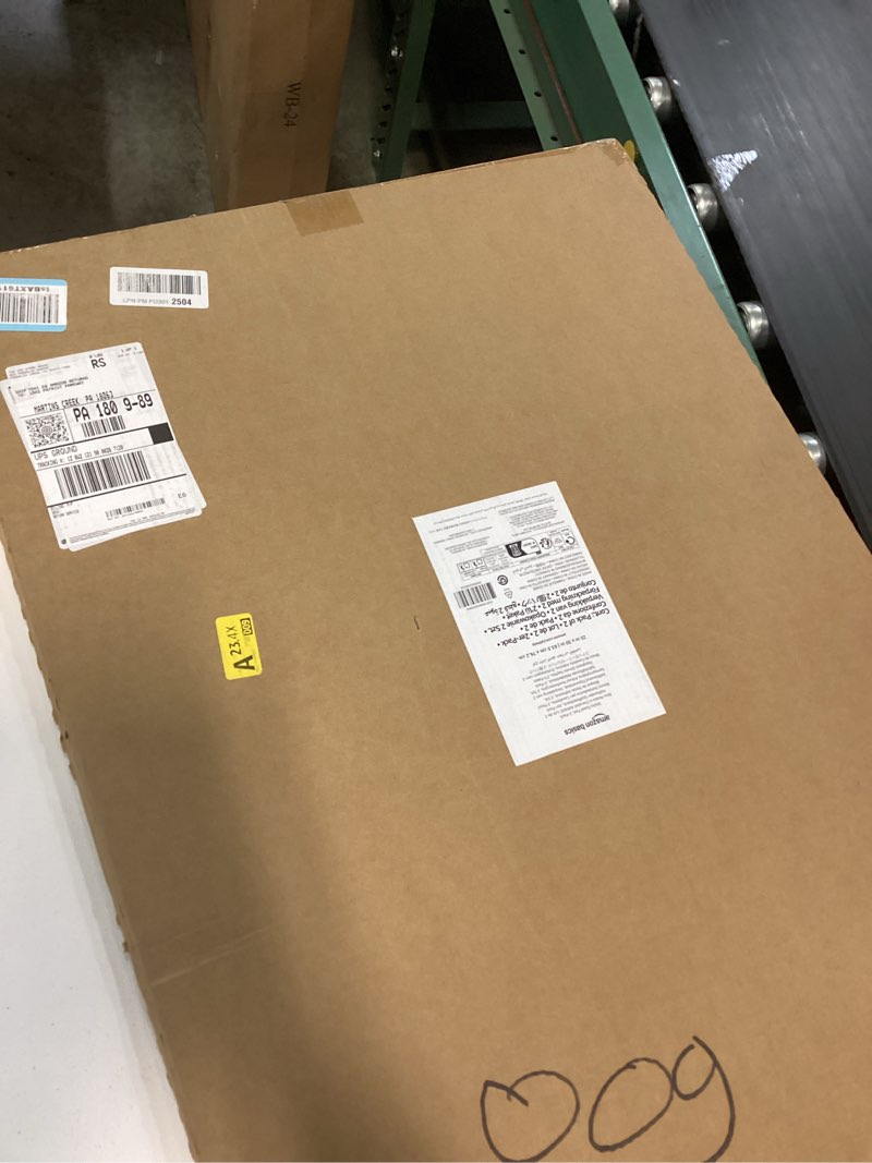 Condition photo showing New/Like New for Amazon Basics Sticky Easel Pads for Presentations, 25 x 30 Inch, White, 2 Count