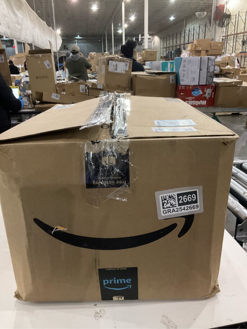 Condition photo showing New/Like New for Litanika Oversized King Comforter Set 120x120, 3 Pieces Sage Green Super King Lightweight Solid Bedding Set, All Season Fluffy Bed Set Quilt Blanket Super King (120"x120") 01 - Sage Green