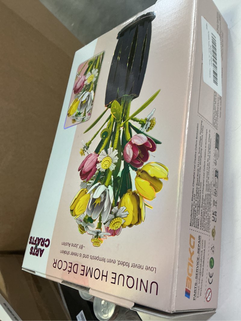 Condition photo showing New/Like New for PUNIMA Tulips Building Blocks Set, Flowers Bouquet with Vase for Adults, Home, Office, Decor - 1250pcs