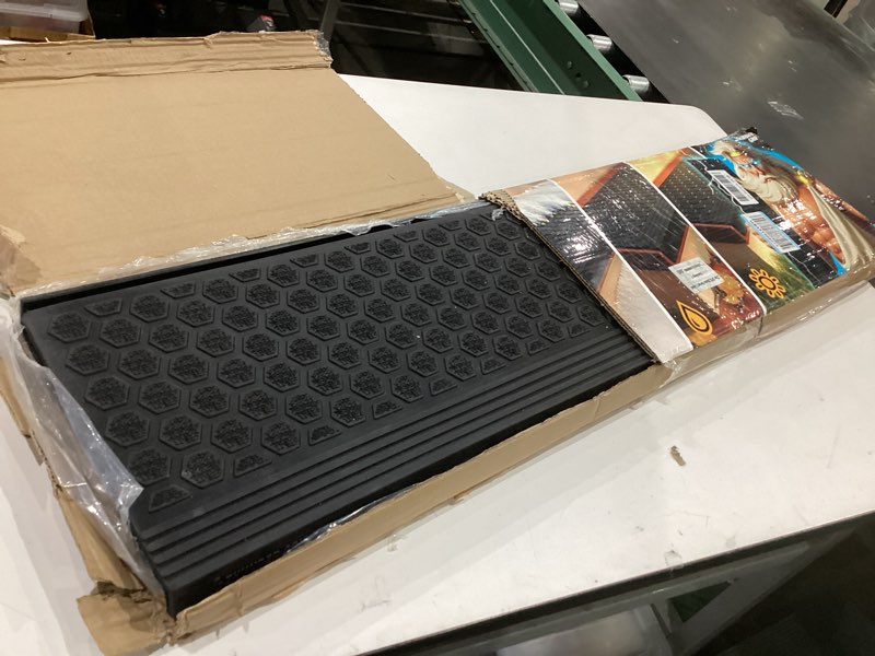 Condition photo showing Good Condition for rubber stair treads outdoor 42"x10" 5-pack - heavy-duty outdoor stair treads non-slip weather resistant - exterior rubber mats for wooden steps - anti slip step covers by thunder grip black 42” x 10” x 5p