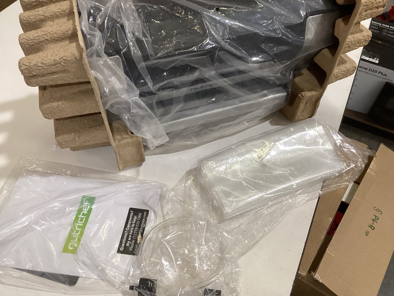 Condition photo showing Good Condition for nutrichef automatic food vacuum sealer with double sealing function, electric air sealing system for dry, liquid & moist foods, reduces food waste, preserve freshness of proteins, fruits, vegetables black 16.14" x 7.08" x 5.71" -inches