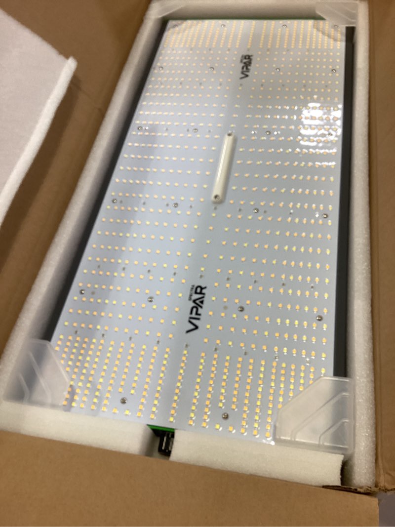 Condition photo showing Good Condition for VIPARSPECTRA P2000 LED Grow Lights for Seed Starting Vegetables Bloom, 250 Watt Dimmable Plant Light Dimming Daisy Chain Grow Lights for Indoor Plants Full Spectrum in 4x2/3x3 Grow Tent 23.6"x11"