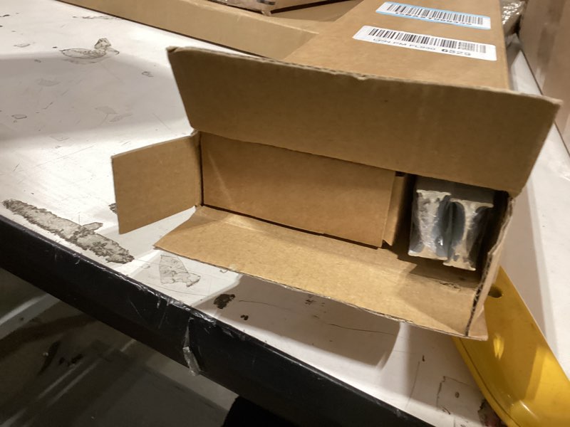 Condition photo showing Good Condition for aluminum flexible ceiling curtain track – 3ft-6.6ft / 2m bendable wall/ceiling mount rail, smooth glide system for bay windows, rvs, room dividers, showers – easy install & custom fit ['white'] ['3ft-6.6ft']