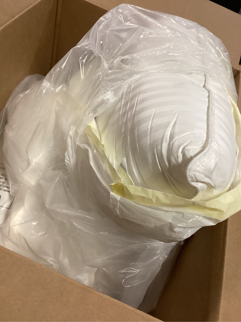 Condition photo showing Good Condition for Beckham Hotel Collection Bed Pillows Standard/Queen Size Set of 2 - Original Soft Down Alternative Pillow for Sleeping - Soft Support for Back, Stomach or Side Sleepers