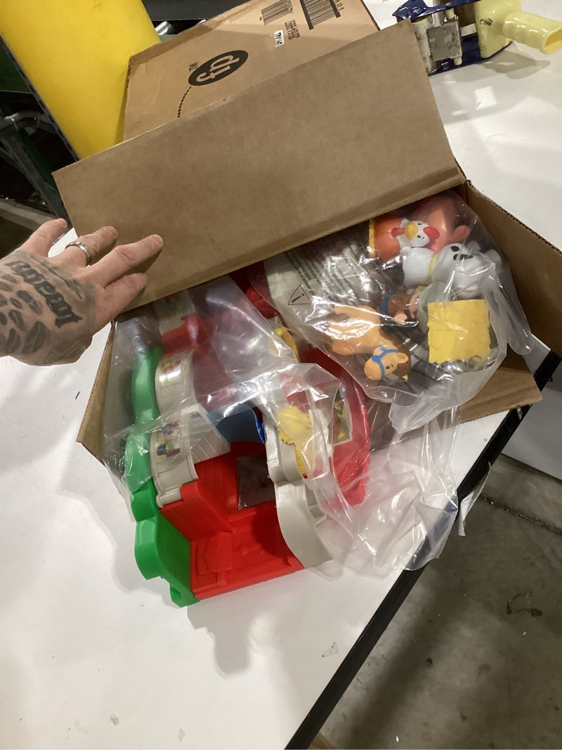 Fisher-Price Little People Toddler Learning Toy Caring for Animals Farm Playset with Smart Stages fo