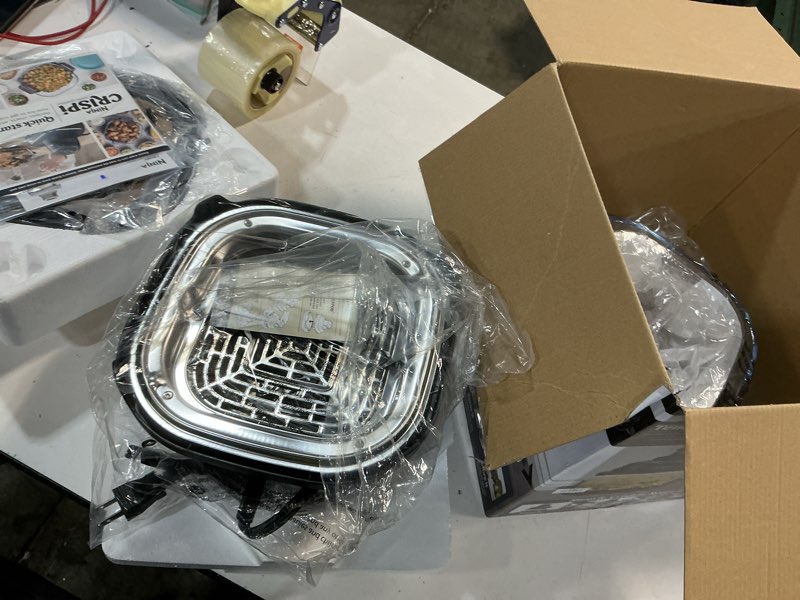 Condition photo showing New/Like New for ninja crispi 4-in-1 glass air fryer | 450°f | non-toxic | 4qt & 6-cup glass containers w/lids | microwave, freezer, dishwasher safe | max crisp, air fry, bake, recrisp | cyberspace gray, fn101gy cyberspace gray 4 qt