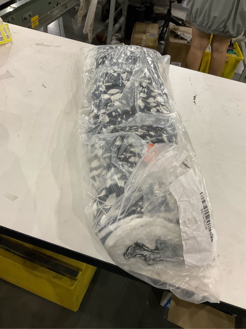 Cloth covar/ sheet, unknown product