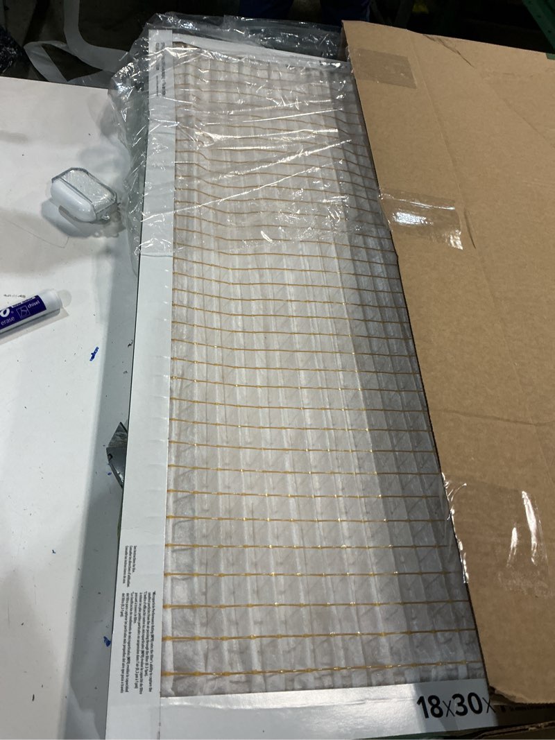 Condition photo showing New/Like New for Filtrete 18x30x1 AC Furnace Air Filter, MPR 700, MERV 8, Tough on Pollen, Easy on Airflow, 3-Month Pleated 1-Inch Electrostatic Air Cleaning Filter, 2-Pack (Actual Size 17.81 x 29.81 x 0.81 in)