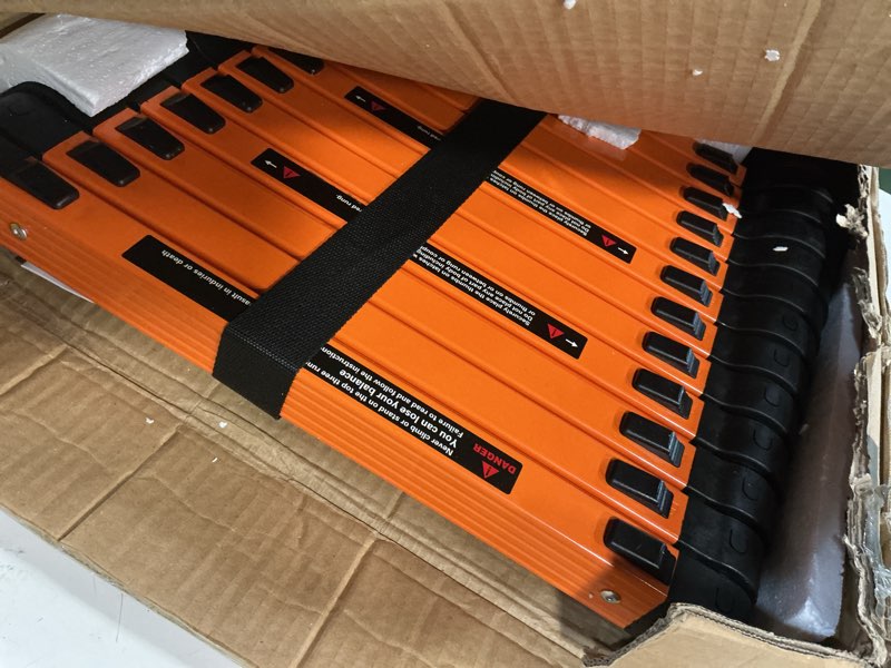Condition photo showing Good Condition for sinmeirun telescoping ladder, 12.5 ft, hooks, aluminum extension ladder, 330 lbs capacity, collapsible multi-purpose ladder for home, roof and rv; orange orange 12.5 ft-hooks