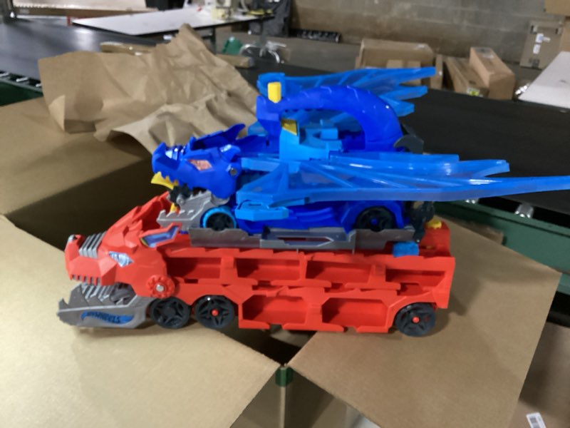 Condition photo showing Good Condition for Hot Wheels City Toy Car Track Set, Ultimate Dual Dragon Transporter & 2 Die-Cast Cars, Large-Scale & Detachable Dragon, Stores 20+ Vehicles