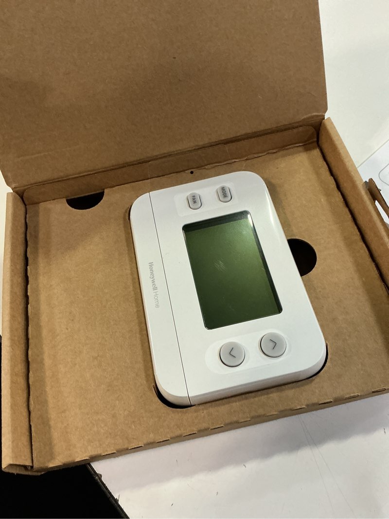 Condition photo showing Good Condition for x1n non-programmable thermostat, single-stage, 1-heat/1-cool