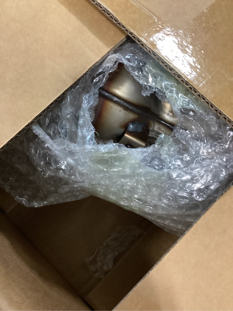 Condition photo showing Good Condition for geluoxi 674-143 catalytic converter replacement for nissan rogue 2008-2014 rogue select 2014-2015 4 cyl 2.5l 16593 14002cz30e 14002jm00e