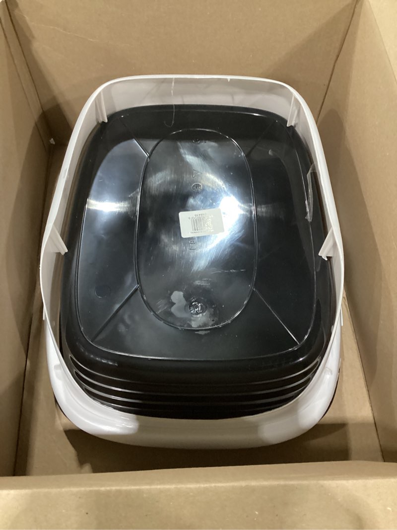 Condition photo showing Good Condition for arm & hammer rimmed cat litter box with high sides and microban, made in usa