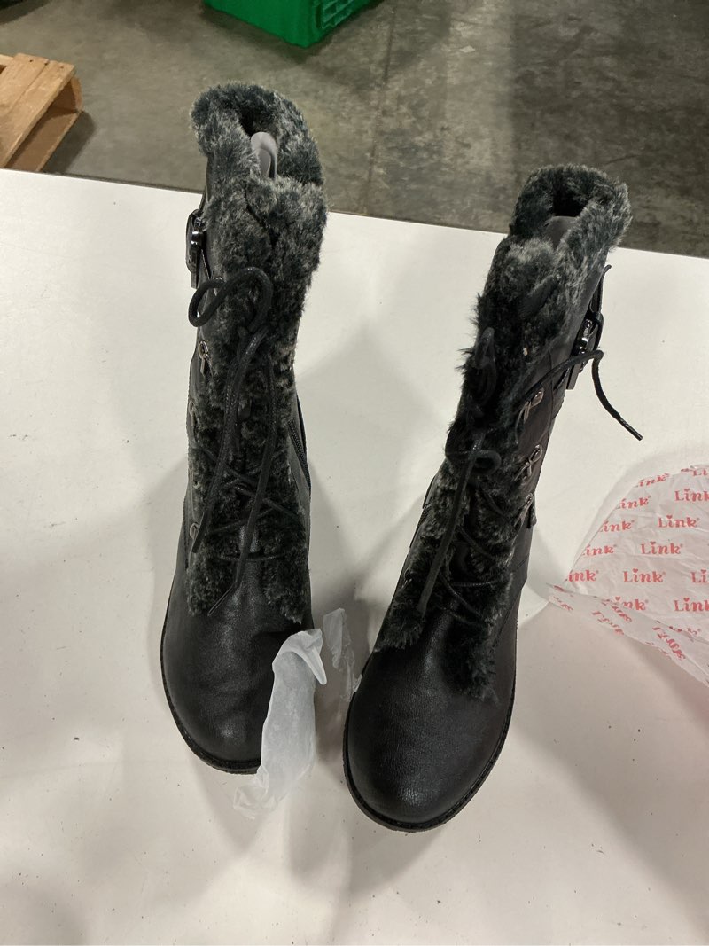 Condition photo showing New/Like New for link boot aura-20k black size 4