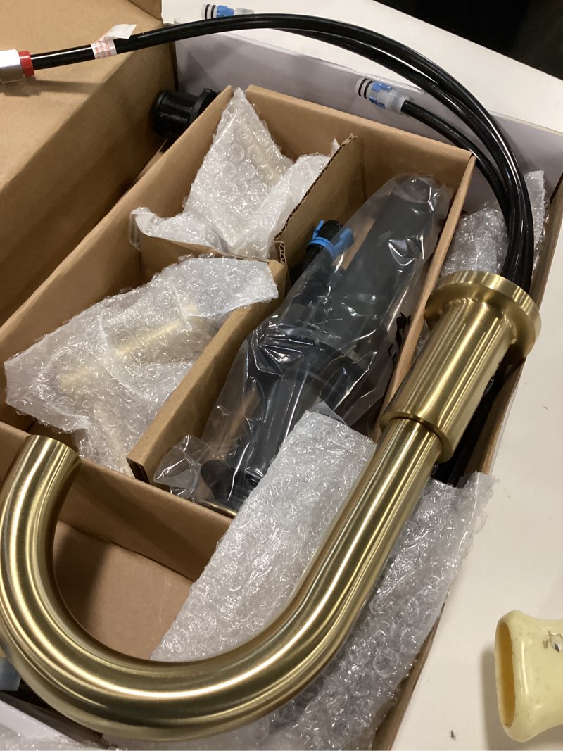 Condition photo showing Good Condition for Gseagtia 2 Handle 14 Inch x 6.47 in x9.07 in35.56 cm x16.43 cmx23.03 cm Brass Bathroom Sink Faucet 3 Hole Widespread with Valve and cUPC Water Supply Hoses, with Overflow Pop Up Drain Assembly, Brushed Gold