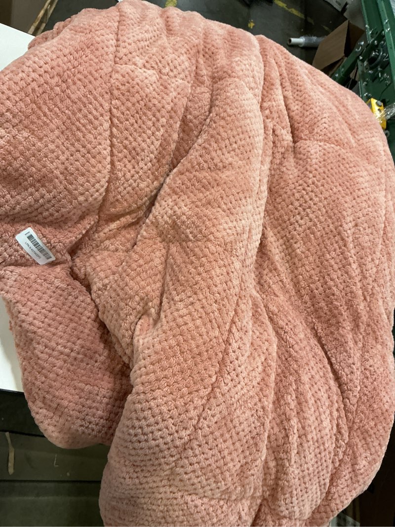 Condition photo showing As Is for KASENTEX Super Ultra Soft Luxury Plush Sherpa Comforter, Cozy Reversible Fleece - Goose Down Alternative Fill, Machine Washable Bedding, Sunset Rose Pink, Queen Size Sunset Rose Queen
