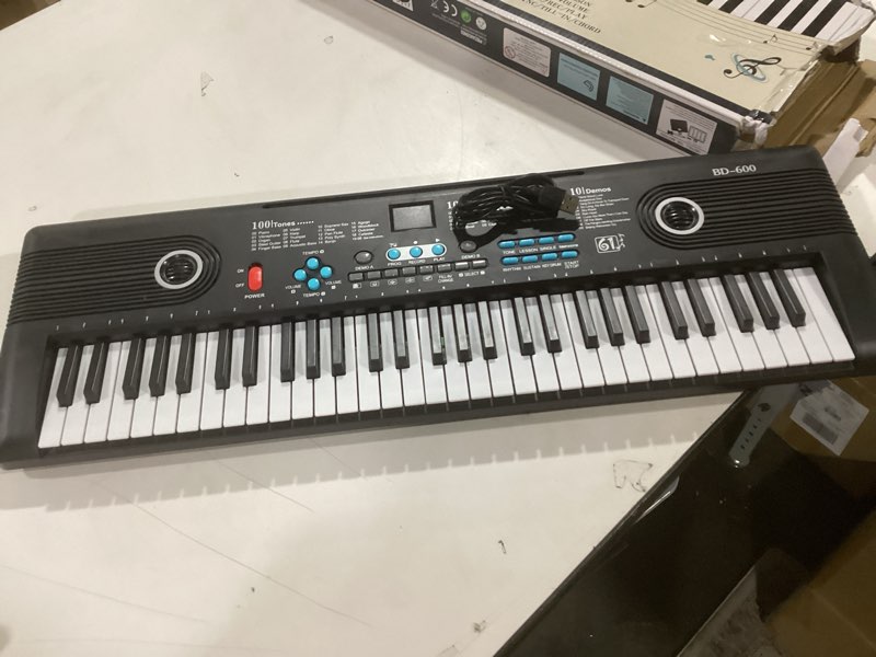 Condition photo showing Good Condition for 61 keys keyboard piano, Electronic Digital Piano with Built-In Speaker Microphone, Portable Keyboard Gift Teaching for Beginners, electric piano for kids