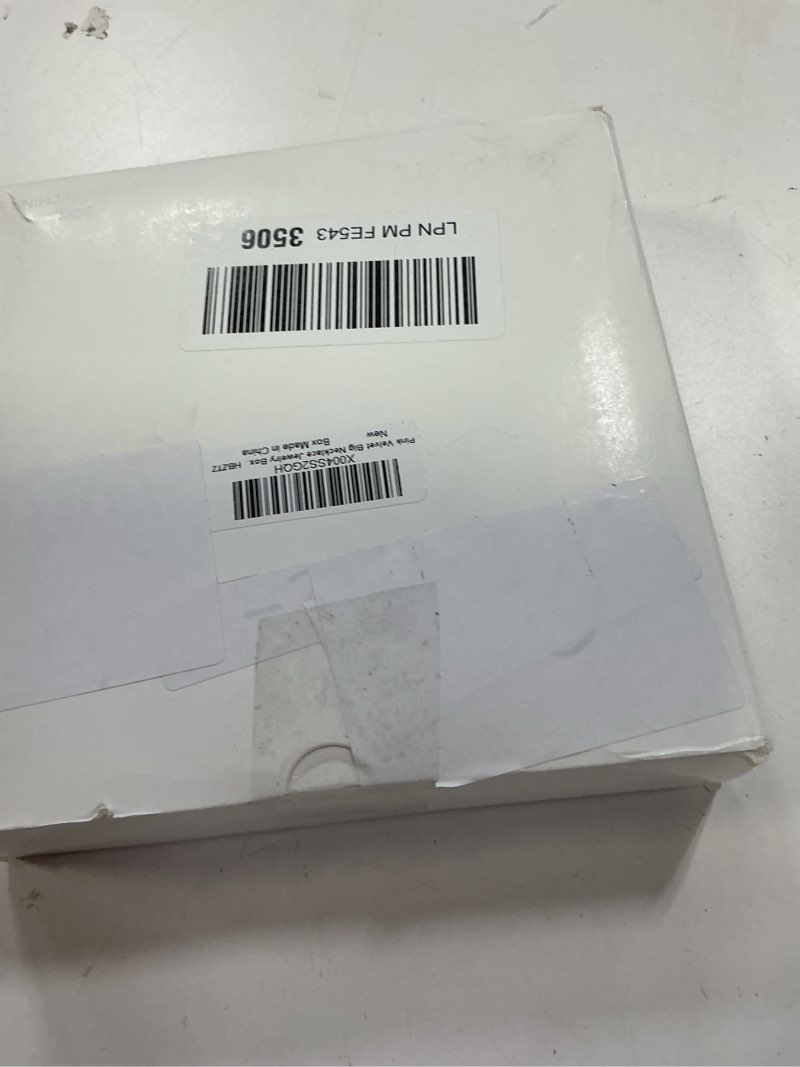 Condition photo showing New/Like New for LAODA Big Necklace Chain Jewelry Gift Box Soft Touch Premium Velvet Material Choker Necklace Storage Holder Box for Women Men Size 6.4"(W)*6.4"(D)*1.5"(H) (1, Pink) 1 Pink