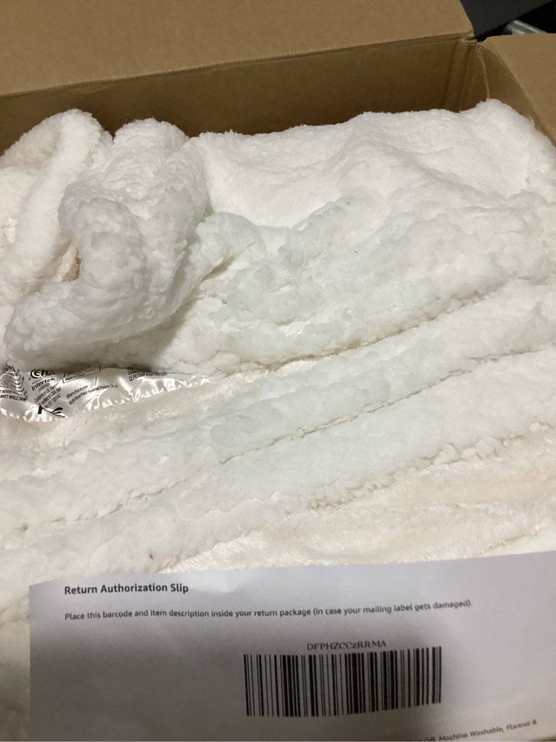 Condition photo showing Good Condition for heated blanket full size electric blanket 72x84in, fluffy sherpa fleece heated blanket full for bed with 5 heat levels & 10-hour auto off, etl and fcc certified warming blanket for winter gift (white) white full