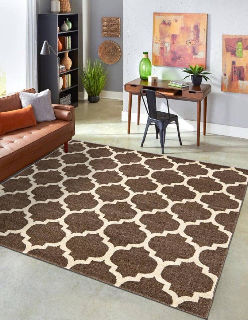 Lattice  collection rug 6ft square bronw e;tryways 