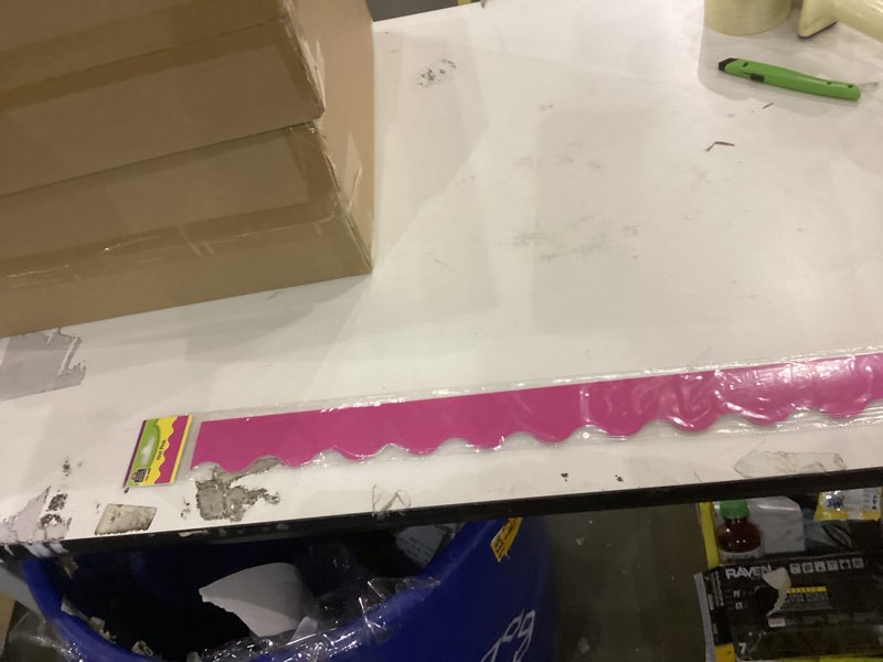 Condition photo showing New/Like New for Teacher Created Resources Hot Pink Scalloped Border Trim (5582)