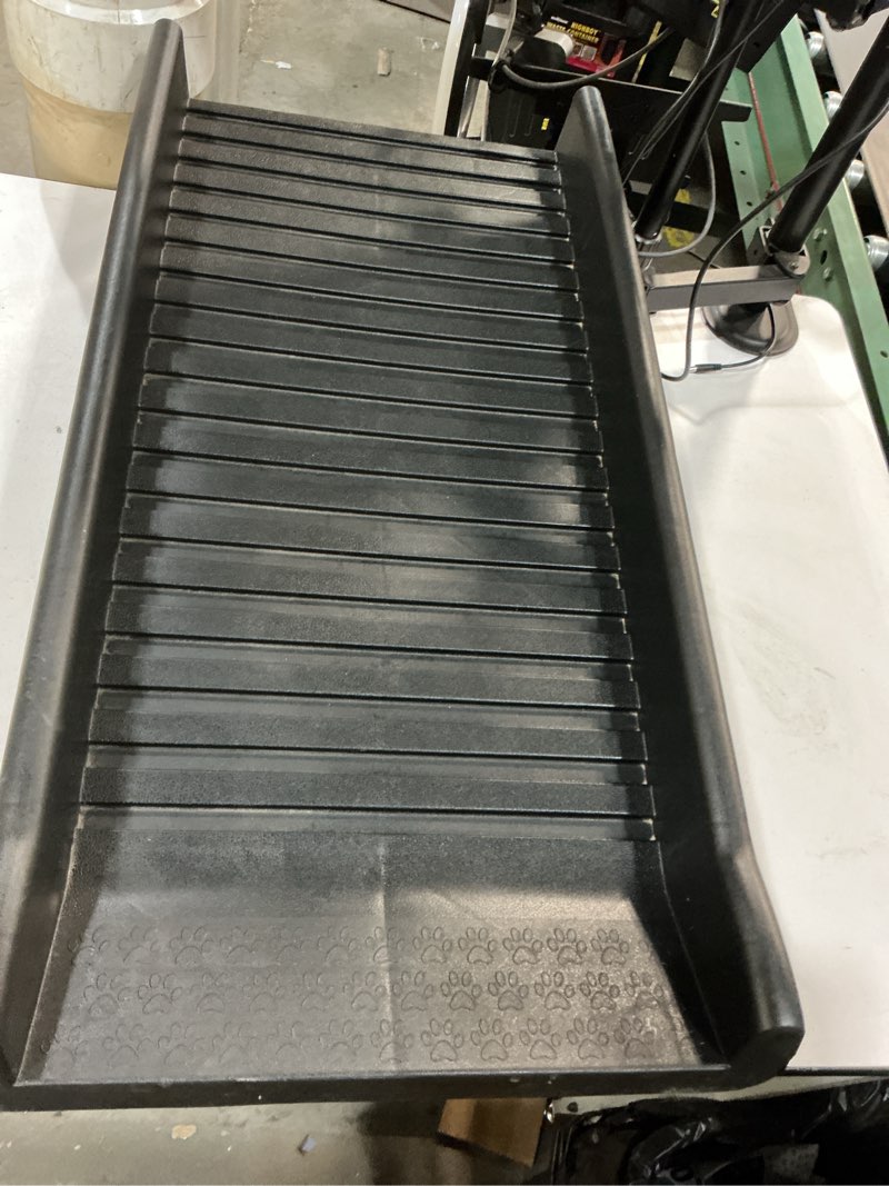 Condition photo showing Good Condition for pawstep 50524 61" portable folding pet ramp, black