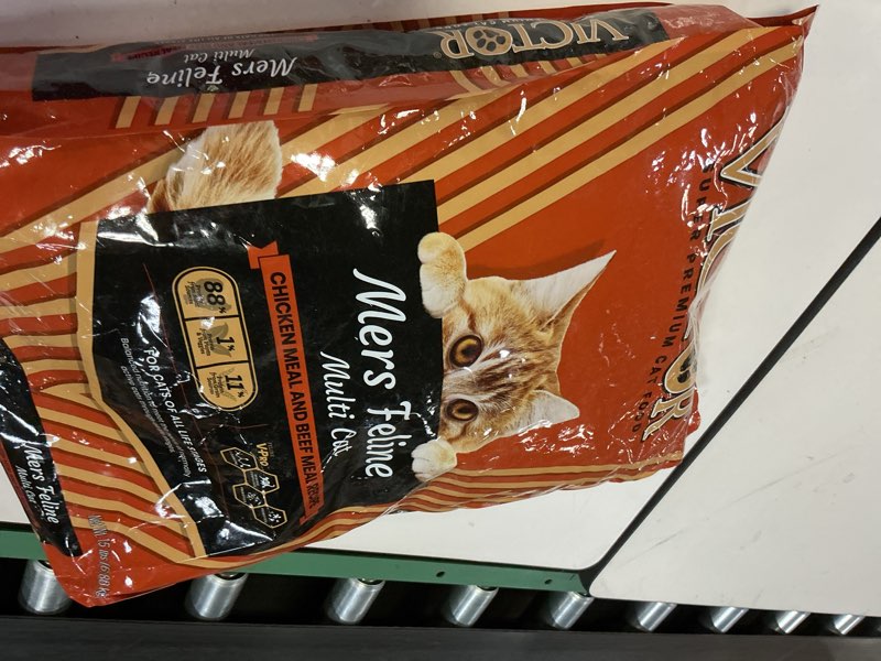 Condition photo showing New/Like New for VICTOR Super Premium Cat Food – High-Protein Mers Feline Dry Cat Food with Chicken, Beef, Pork and Fish Meal for Normally Active Cats – All Breeds and All Life Stages from Kitten to Adult, 15 lb 15 Pound (Pack of 1)