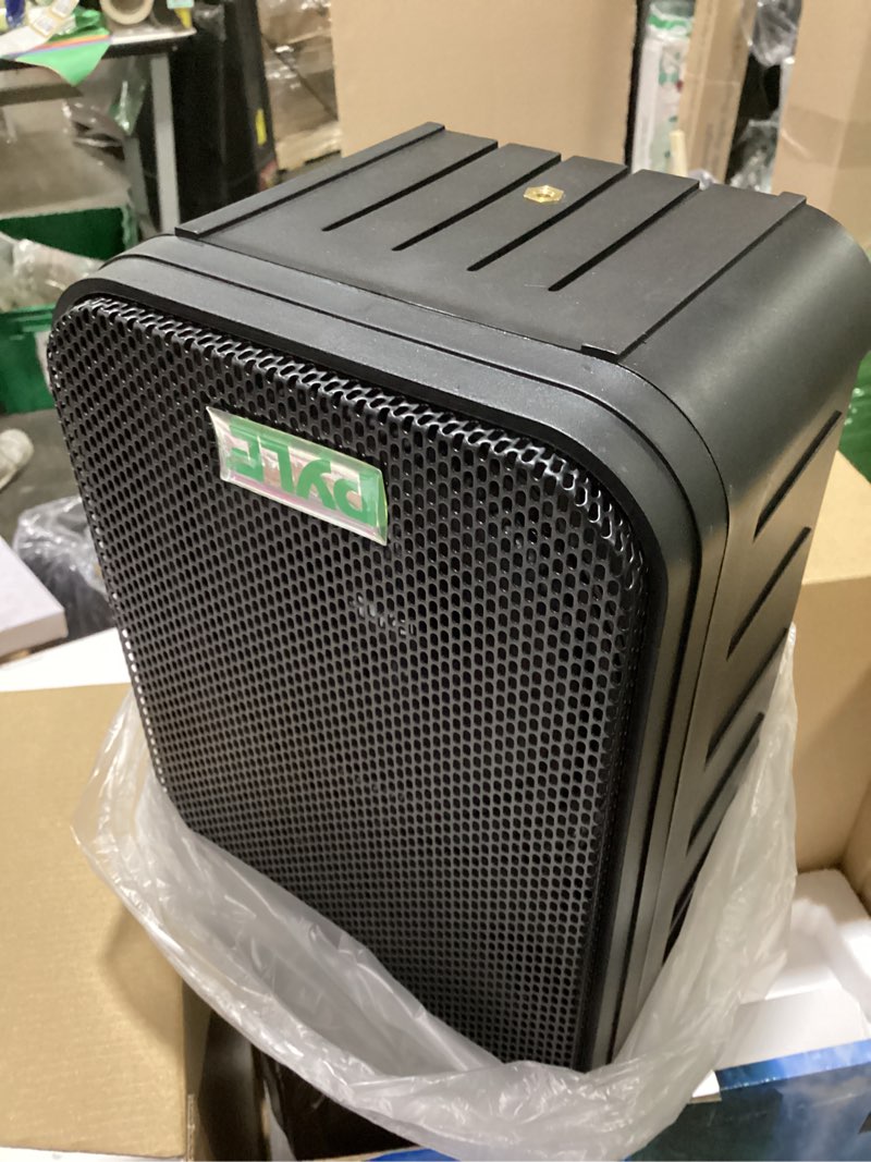 Condition photo showing Good Condition for 6.5'' indoor/outdoor waterproof speakers (black)