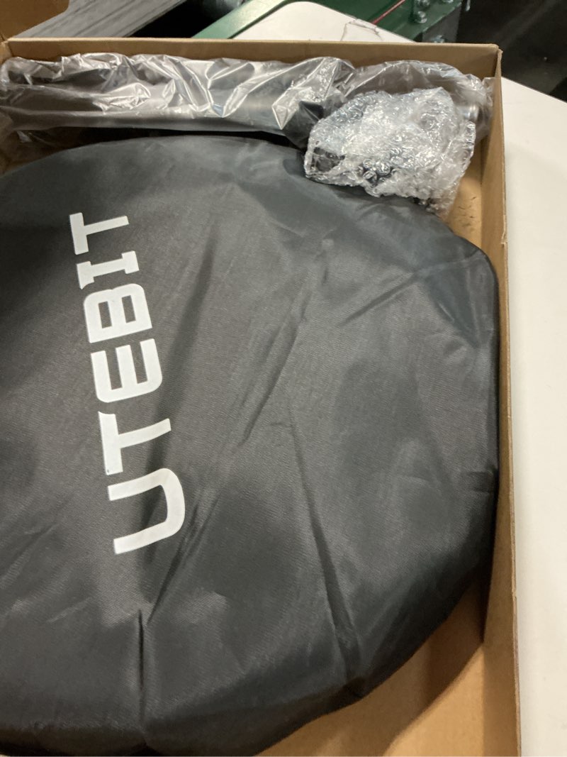 Condition photo showing Good Condition for UTEBIT 43"/110cm Photography Reflector with Stand & Clamp, Collapsible Light Reflector with Bag 5 in 1 Multi Disc Translucent/Silver/Gold/White/Black Photography Reflector for Studio&Outdoor Lighting 43 Inch