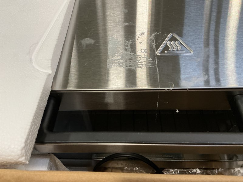 Condition photo showing Good Condition for Hamilton Beach Sure-Crisp Air Fryer Toaster Oven Combo, Fits 9” Pizza, 4 Slice Capacity, Powerful Circulation, Auto Shutoff, Stainless Steel (31403)