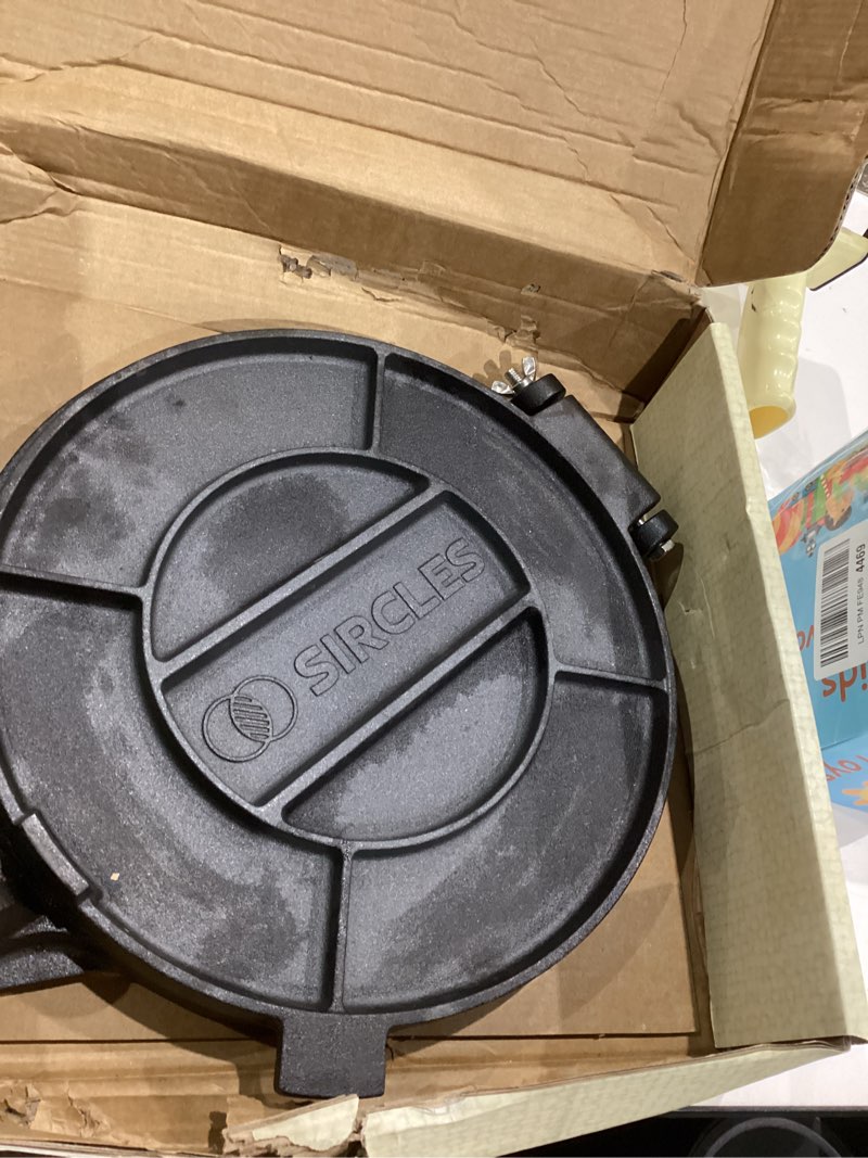 Condition photo showing As Is for SIRCLES Tortilla Press 12 Inch Cast Iron - Extra Large, Heavy Duty 12 Inch Tortilla Press - Ebook Tortilla recipes - 5 Non-Slip Rubber Feet - Pre-Seasoned - Prensa Para Tortillas De 12 Pulgadas Grande Extra Large 12 inch