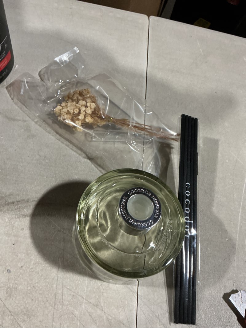 Condition photo showing Good Condition for cocodor flower reed diffuser set / 6.7oz / white jasmine/scent diffuser with sticks home fragrance reed diffuser for bathroom shelf decor white jasmine real flower/6.7ounce/1pack