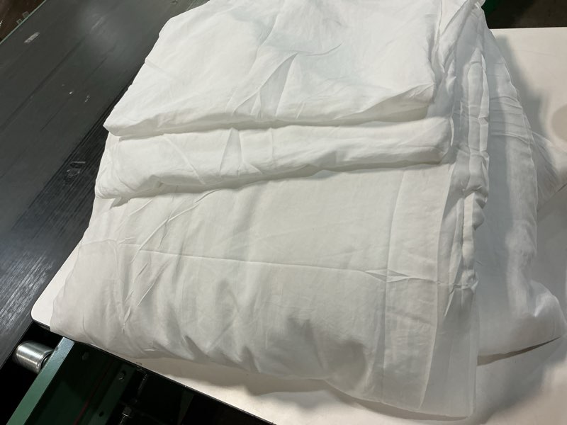 Condition photo showing As Is for Bedsure Queen Comforter Set, White Soft Prewashed Bedding for All Seasons, 3 Pieces GentleSoft™ Bed Set, 1 Lightweight Comforter (90"x90") and 2 Pillowcases (20"x26") Queen(90"x90") 02 - White