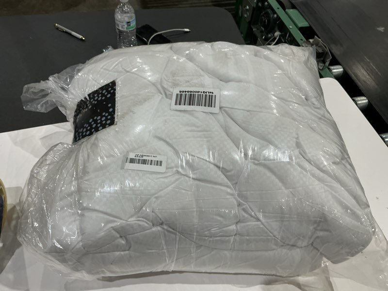 Condition photo showing As Is for matbeby king size mattress pad - cooling breathable mattress topper, quilted fitted mattress protector, pillow top mattress cover with 8-21" deep pocket, soft, machine washable, white, 78x80 inches white - checkered king