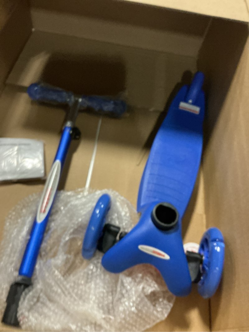 Condition photo showing Good Condition for ChromeWheels Mini Scooter for Toddlers, Deluxe 3-Wheeled Scooters for Kids, 4 Adjustable Height Glider with Kick Scooters, Lean-to-Steer with LED Light-Up Wheels for Ages 3-6 Girls Boys Blue
