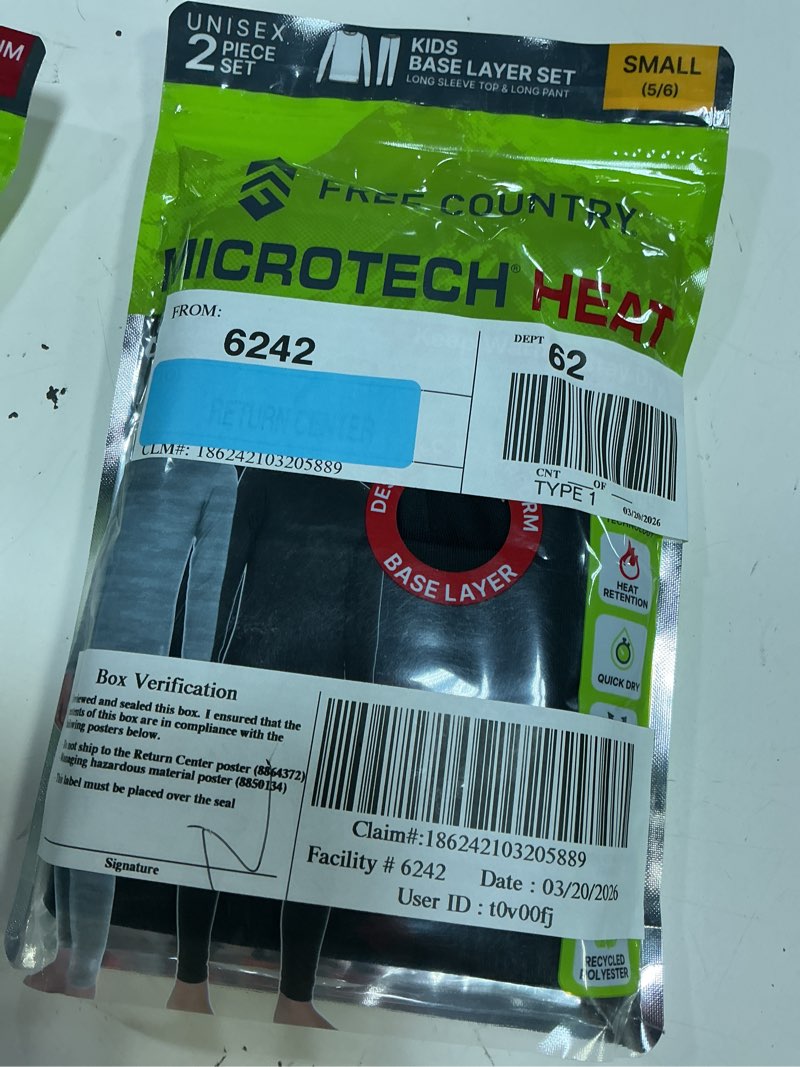 Condition photo showing New/Like New for kids' microtech® heat base layer set small(5/6)