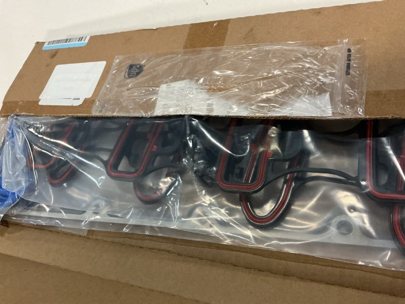 Condition photo showing Good Condition for intake manifold gasket set fit for chevrolet avalanche express buick yukon gmc saab 4.8l 5.3l 6.0l in v8 mis16340