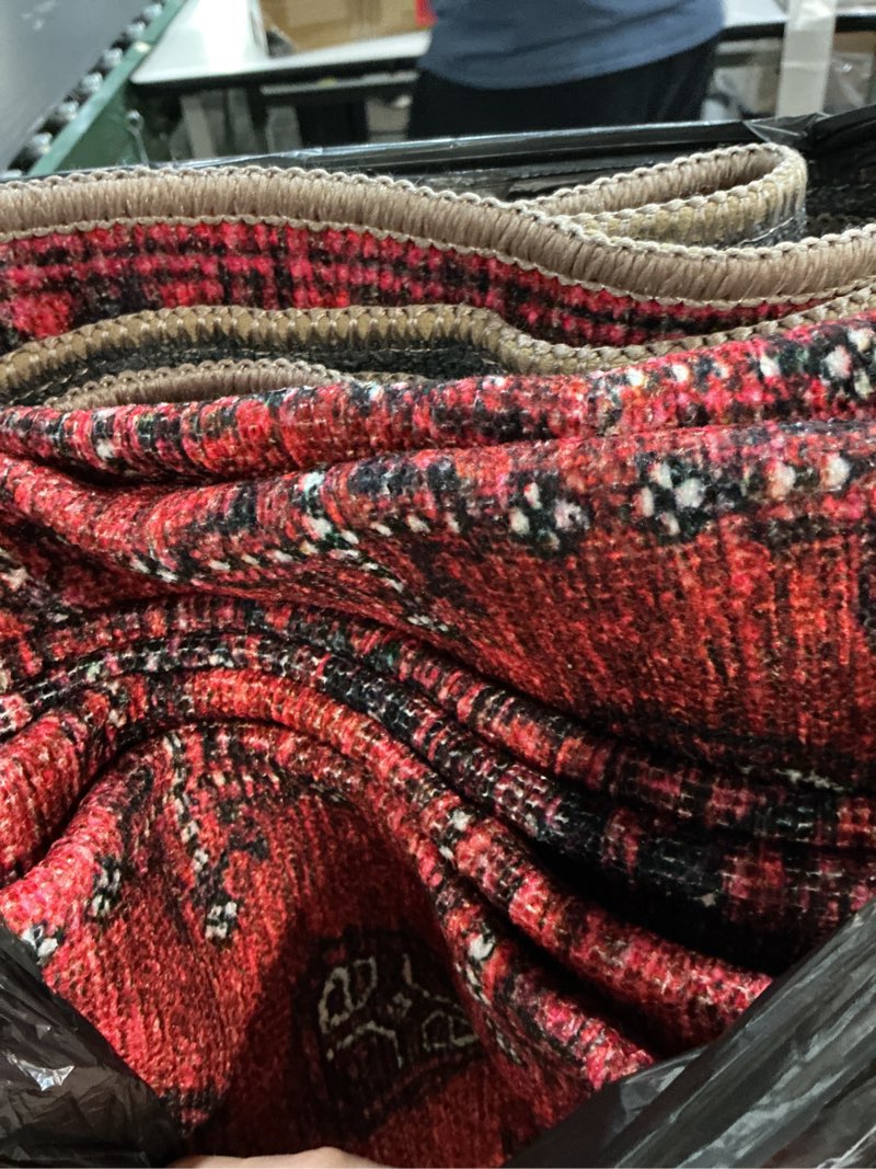 Condition photo showing Good Condition for keen home design 6x9 rug - machine washable area rug with non-slip backing, ideal for living room, dining room, bedroom - vintage, easy clean, durable, low pile rug - (6' x 9') 6' x 9' (rectangular) red/burgundy