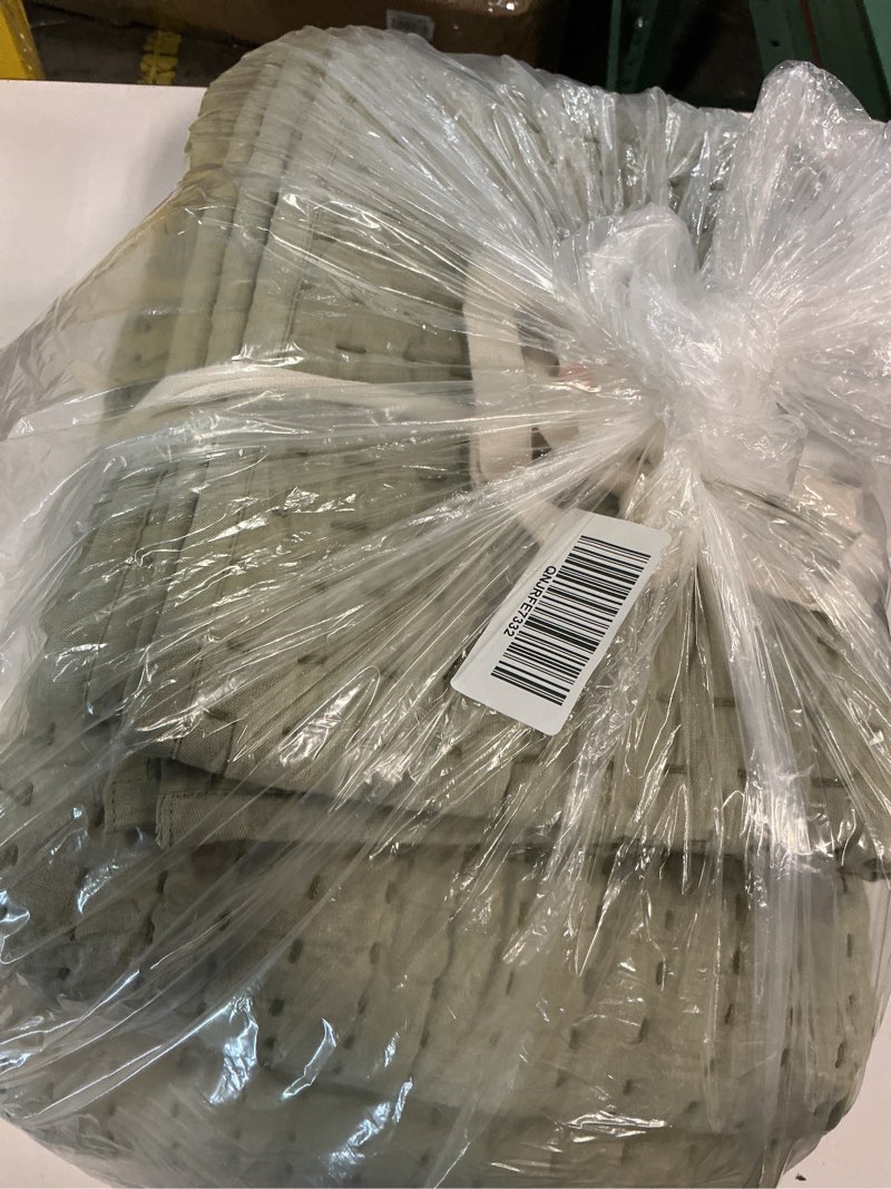 https://lotting-media.assets.bidfta.com/lotting_d292a27c-93b4-4e84-bfd7-0c59ccd0054d