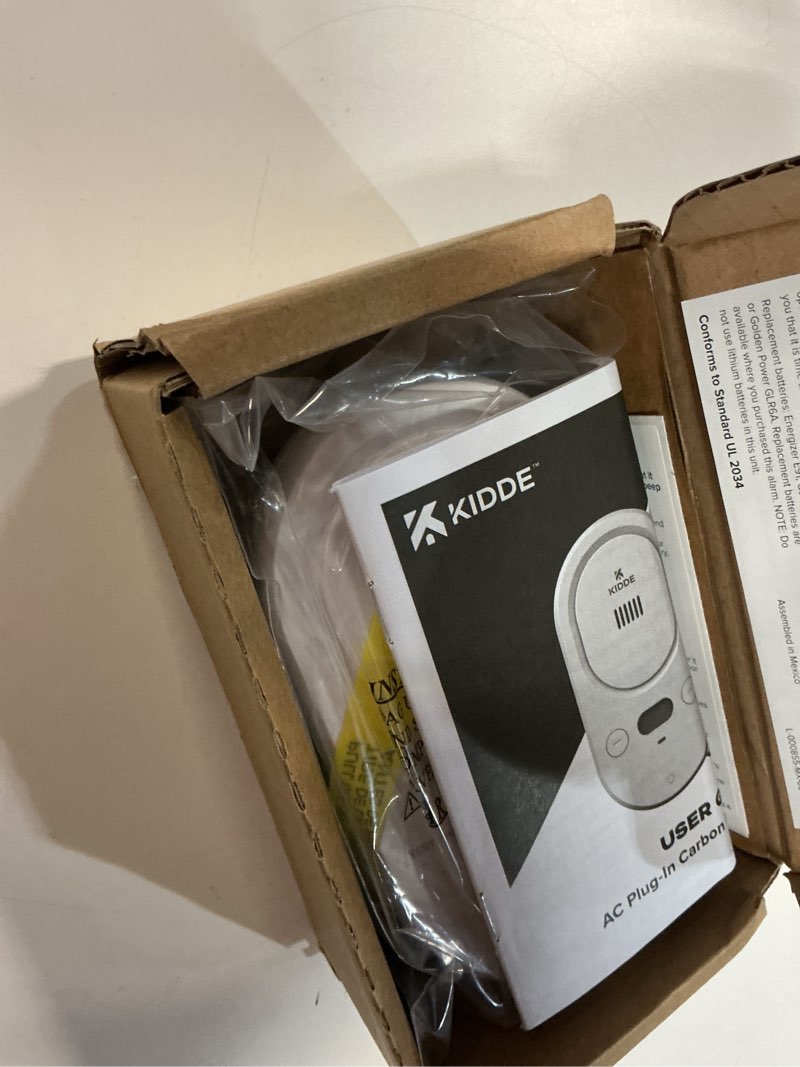 Condition photo showing Good Condition for kidde carbon monoxide detector, plug-in with aa battery backup, easy-to-read digital backlit display, 85 db alarm, rotating plug, led status light indicators, 5th edition, copd 1 pack 5th edition