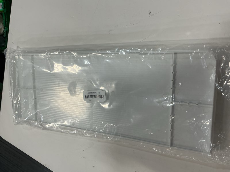 Condition photo showing Good Condition for 40271 Universal Toilet Tank Lid Cover Replacement, Adjustable, Fits Most Standard Toilets (White)