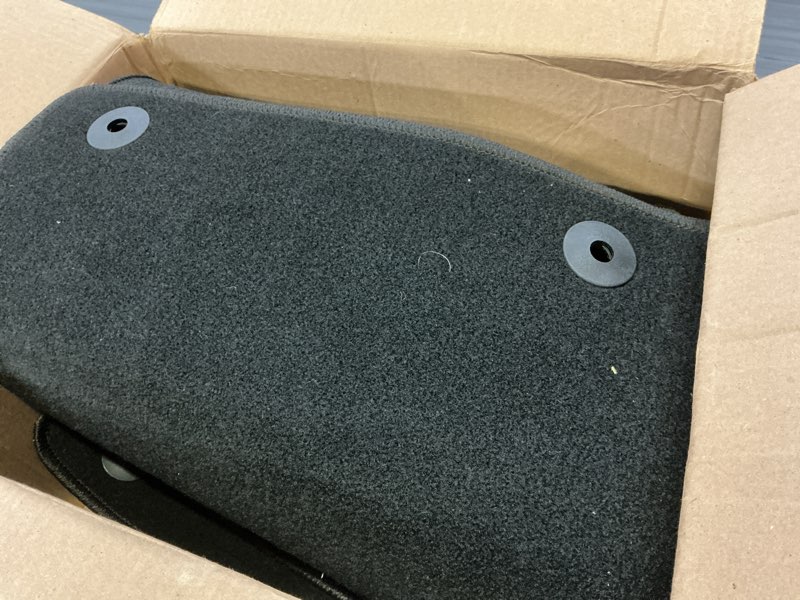 Condition photo showing Good Condition for gxarts custom fit velour carpet floor mats fit for chevrolet malibu 2016-2024 (not for malibu limited)?4-piece front+rear full set?all-weather waterproof non-slip backing?black chevy sedan accessories chevy malibu 2016-2024 large