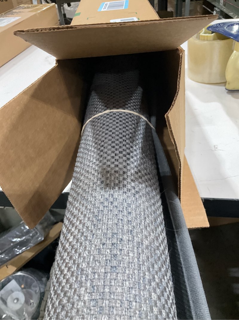 Condition photo showing Good Condition for LEKEEPGO Door Mat 24"x36", Non Slip Door Mat Indoor Entrance, Rubber Backing Front Indoor Door mats Washable Absorbent Low-Profile Entryway Entry Resist Dirt Inside Door Mats, Light Grey 2' x 3' (Rectangular) Light Grey