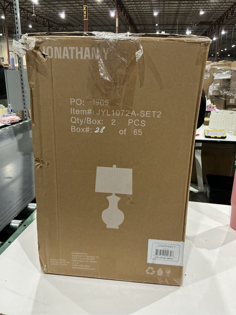 Condition photo showing Good Condition for jonathan y 25.25" blue/white ceramic ginger jar table lamp set of 2, traditional brass gold base for