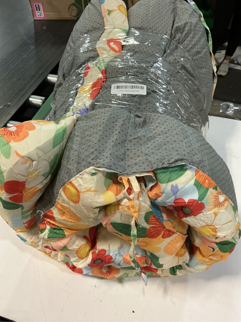 Condition photo showing Good Condition for outdoor chaise lounge chair cushion 75.1 x 22.8 x 4.7 inches 100% waterproof replacement cotton patio pool lounge chair cushion for outdoor furniture with ties, daisy 7# 1 pack