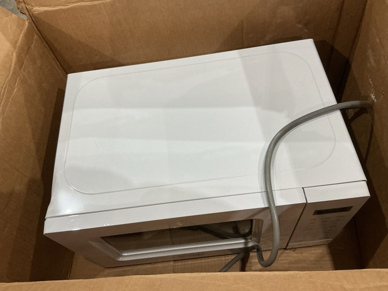 Condition photo showing Good Condition for commercial chef 0.7 cu ft microwave with 10 power levels, 700w microwave with digital display, countertop microwave with child safety door lock, programmable with push button, white white 0.7 cubic feet